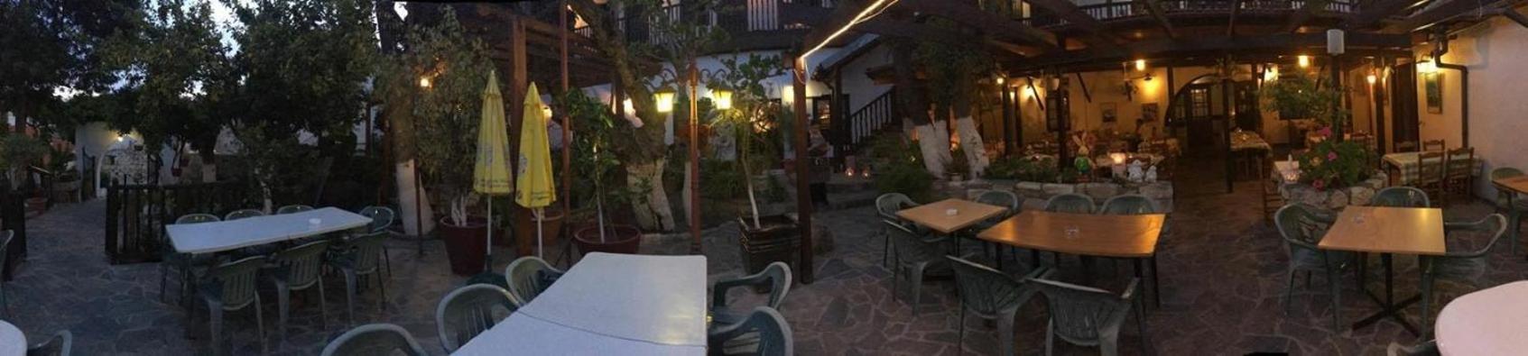 The Bunch Of Grapes Inn Pissouri Exterior photo